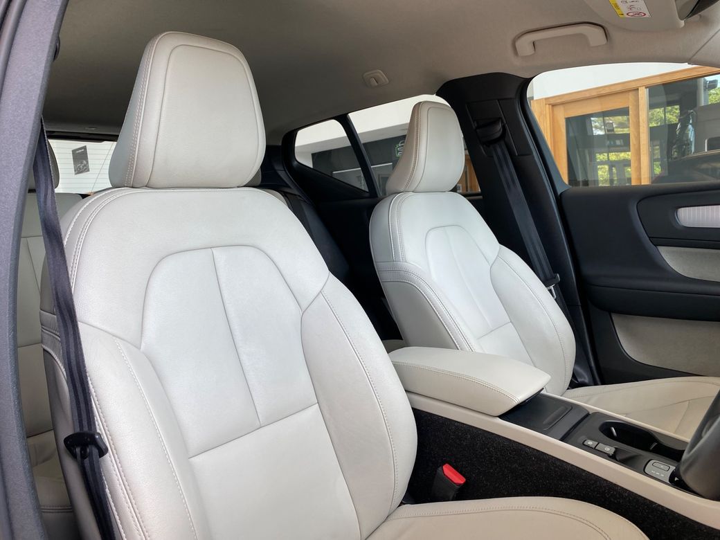 2020 Volvo XC40