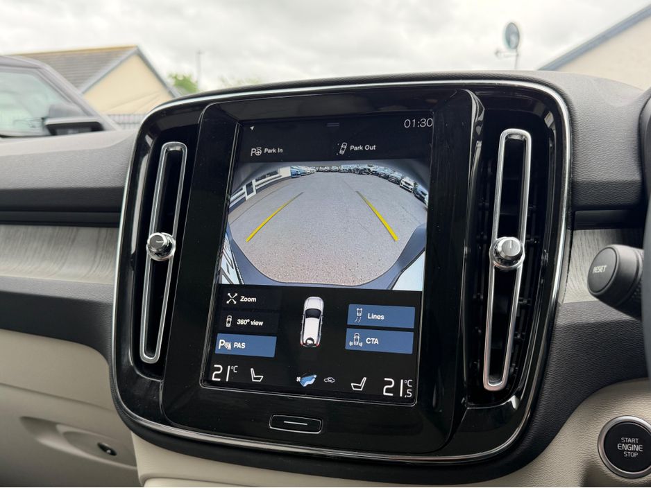 2021 Volvo XC40