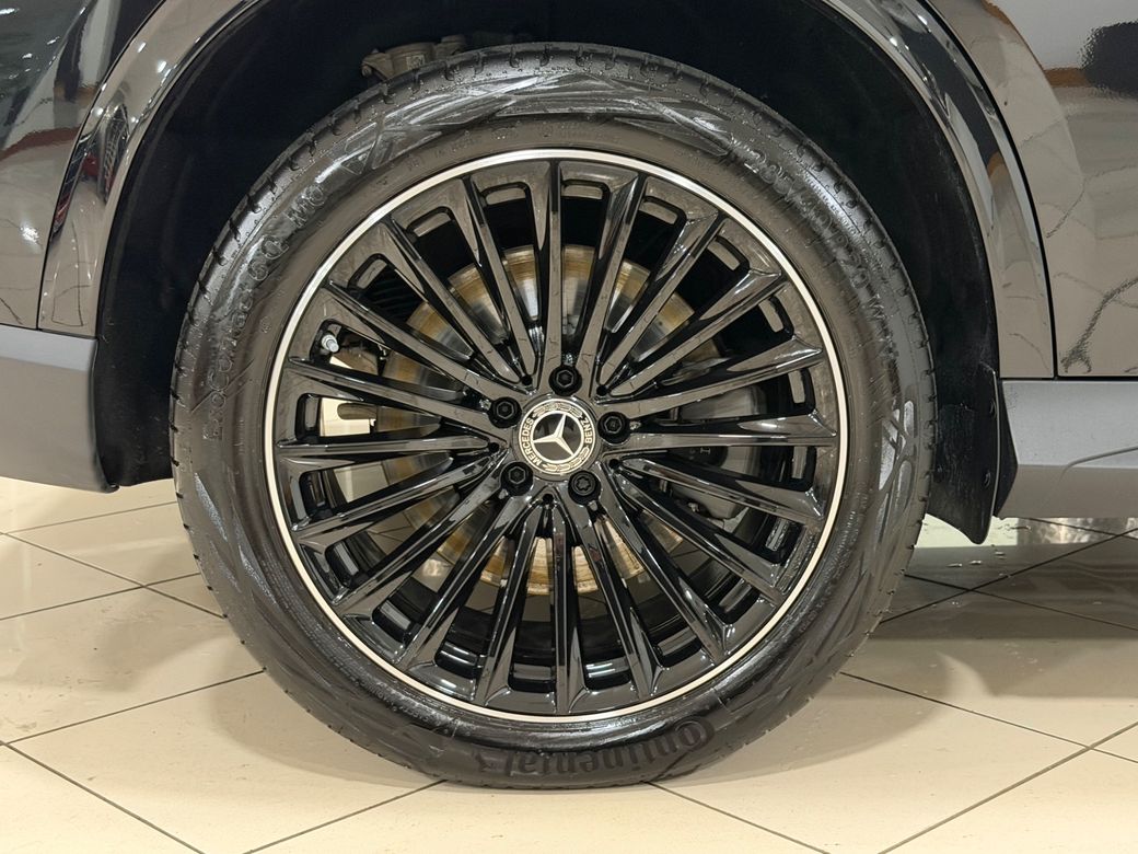 2025 Mercedes-Benz GLC Class