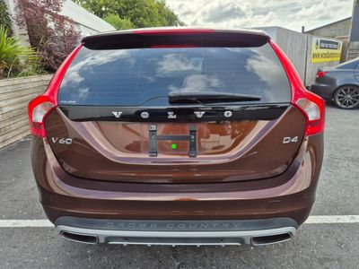 2017 Volvo V60 Cross Country