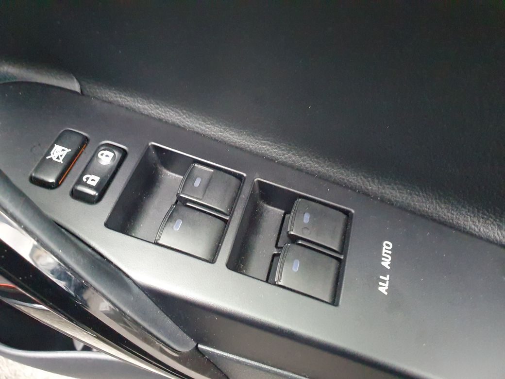2017 Toyota Auris