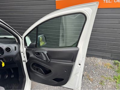 2012 Peugeot Partner