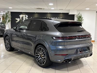 2024 Porsche Cayenne