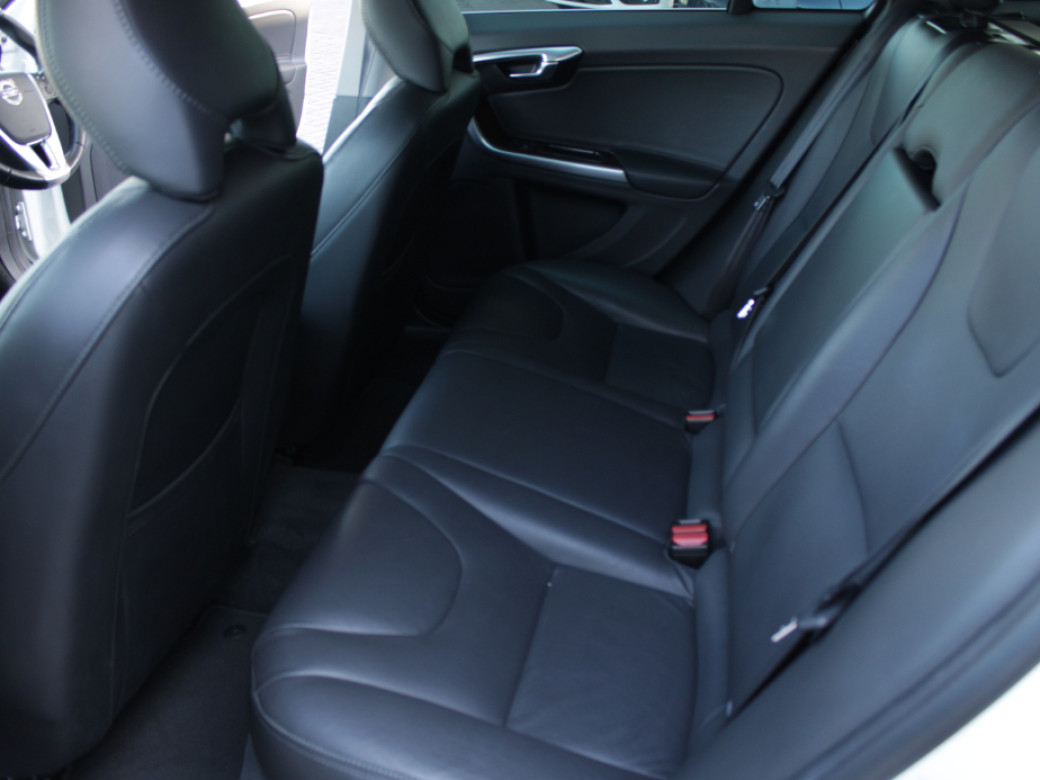 2018 Volvo V60