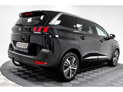 2023 Peugeot 5008