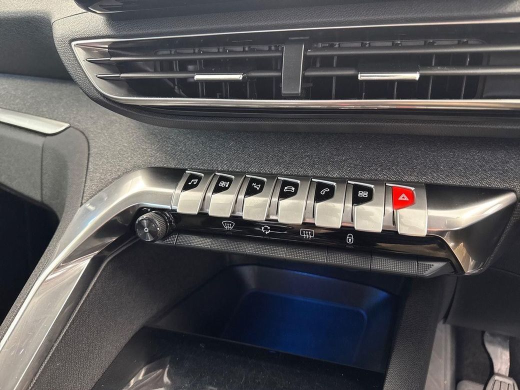 2022 Peugeot 5008