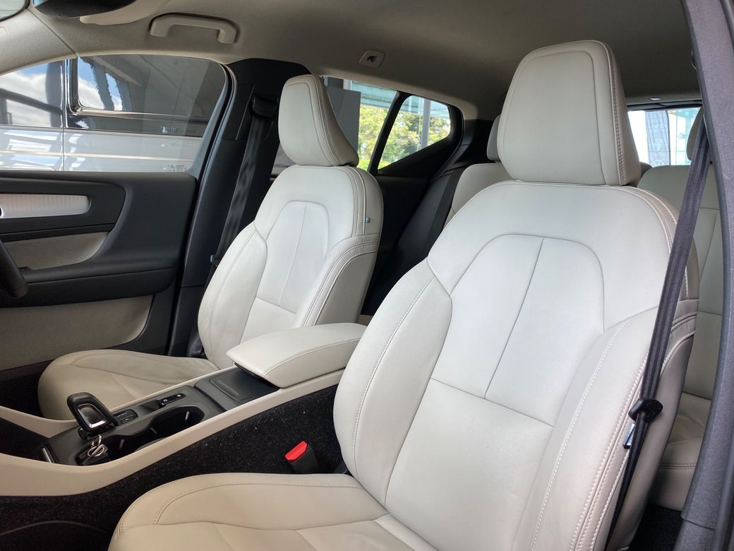 2020 Volvo XC40