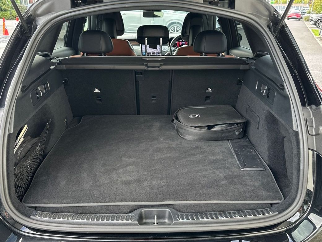 2023 Mercedes-Benz GLC Class