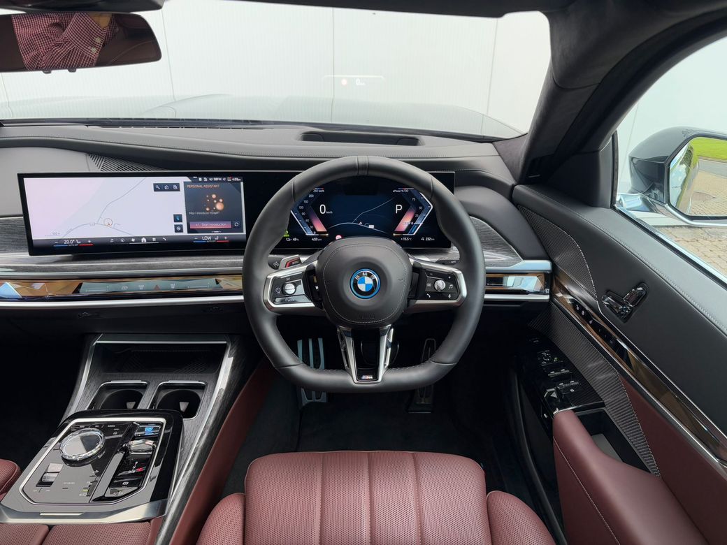 2024 BMW i7