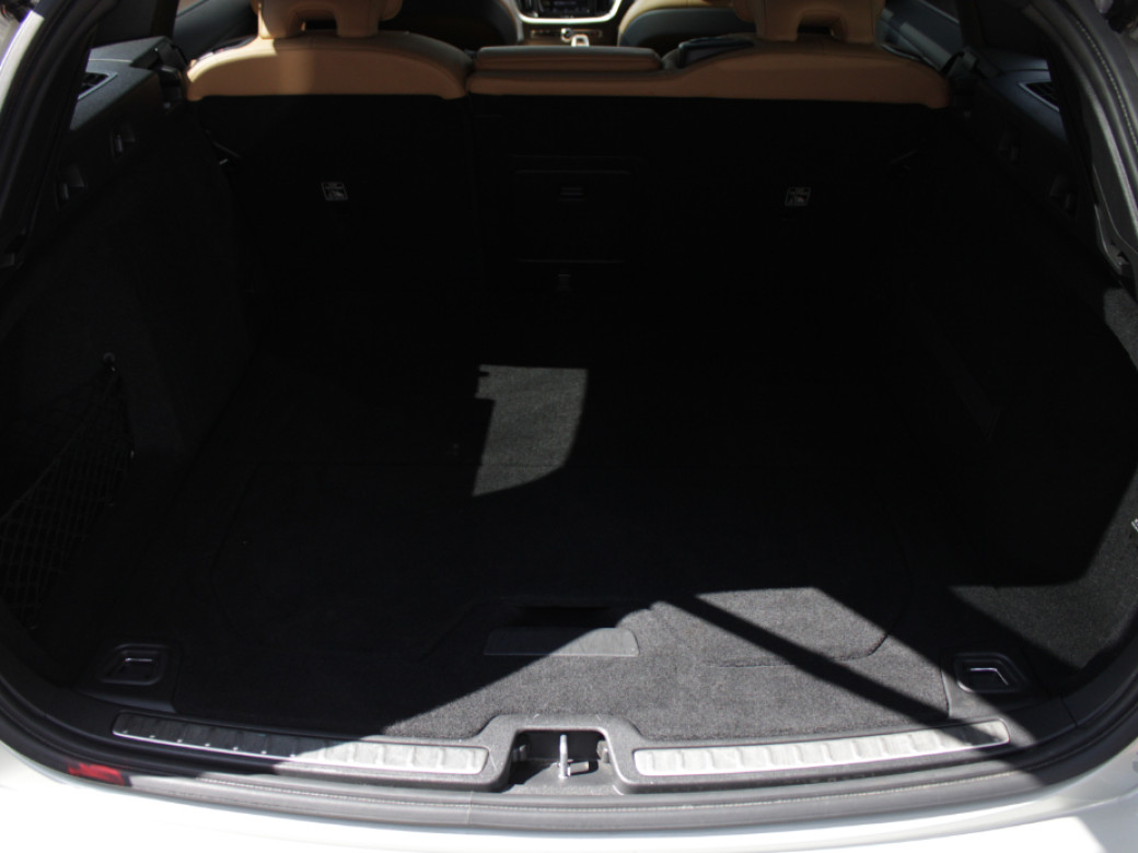 2020 Volvo V60