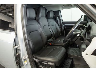 2024 Land Rover Defender 110
