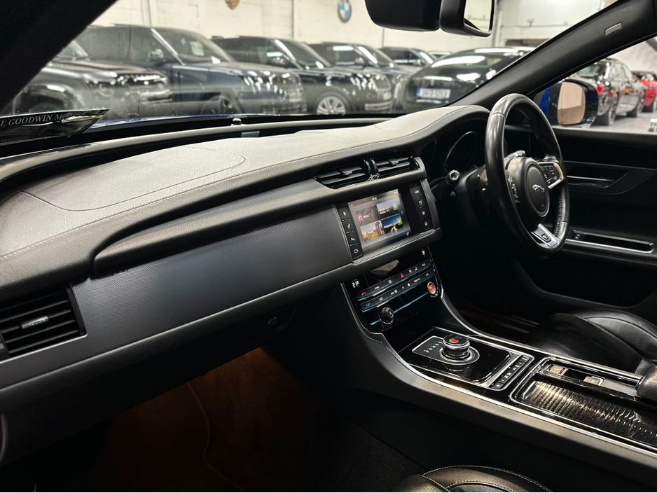 2016 Jaguar XF