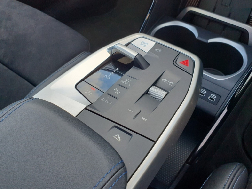 2025 BMW iX1