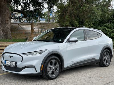2022 Ford Mustang Mach-e