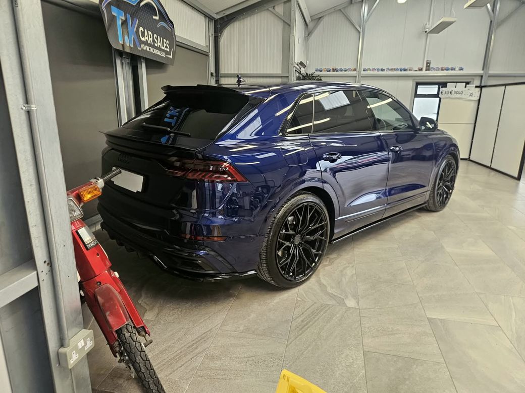 2021 Audi Q8