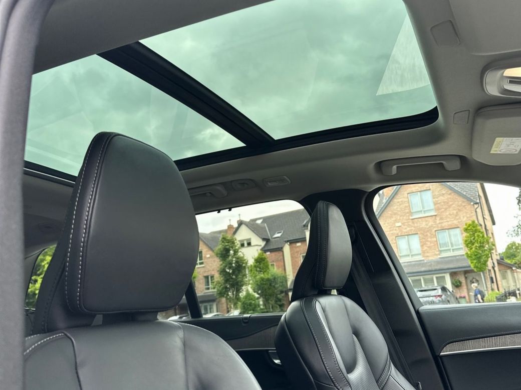 2023 Volvo XC90