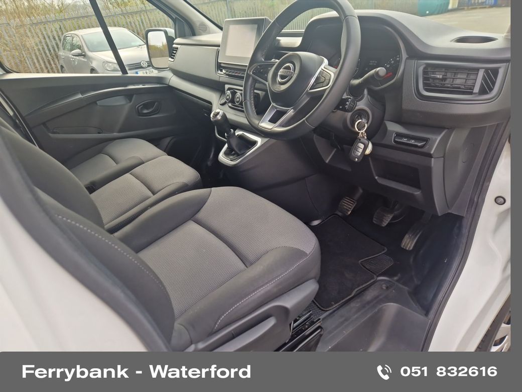 2023 Nissan Primastar