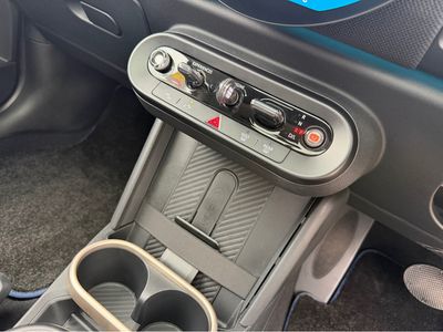 2024 Mini Hatch