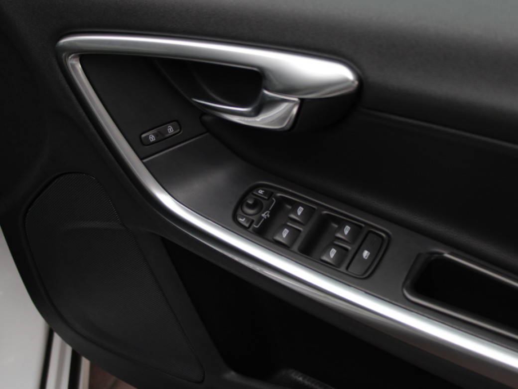 2016 Volvo V60