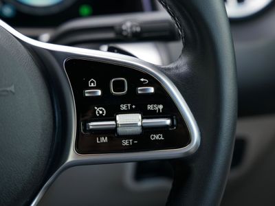 2023 Mercedes-Benz EQB