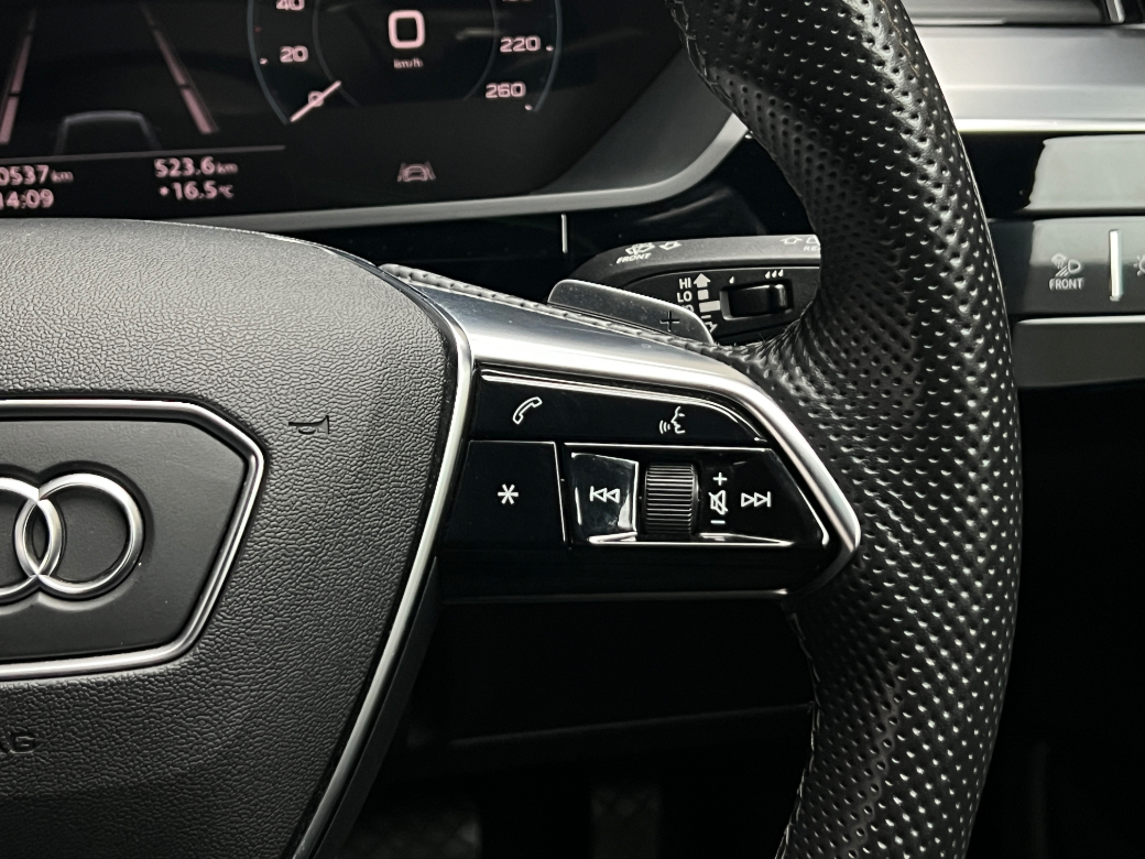2022 Audi e-tron