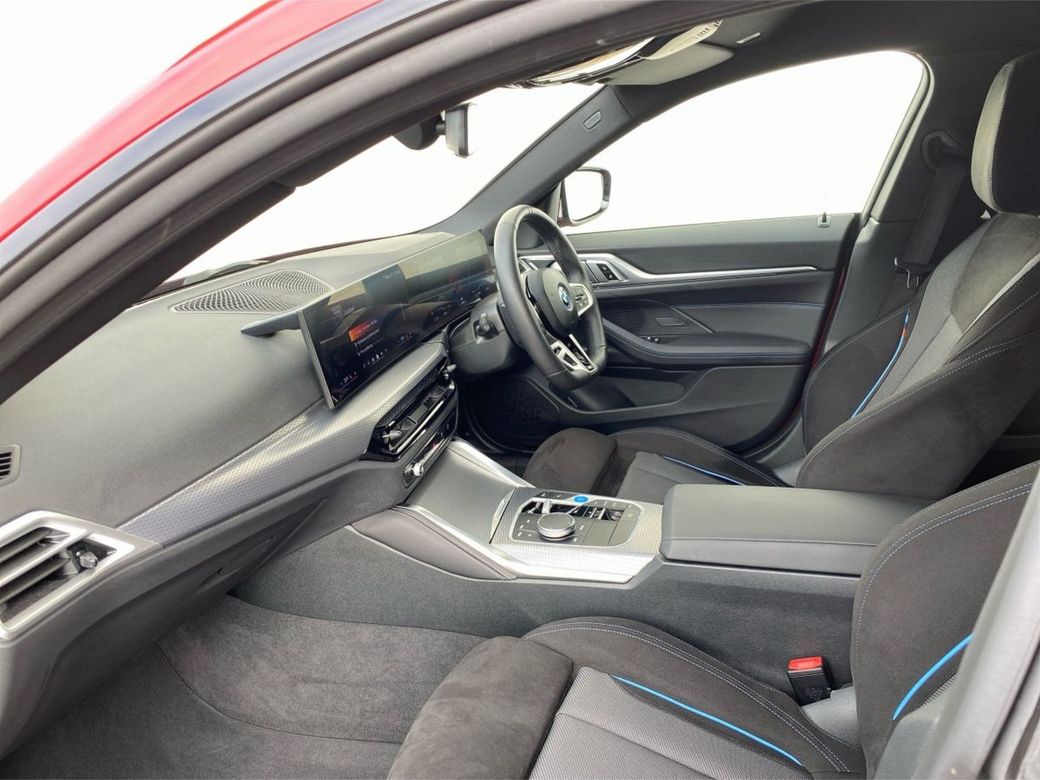2025 BMW i4