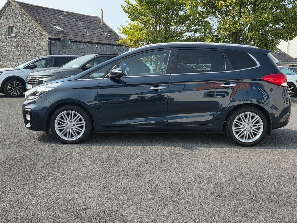2017 Kia Carens