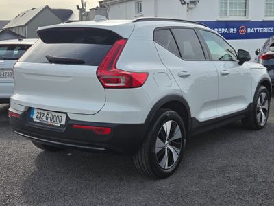 2023 Volvo XC40