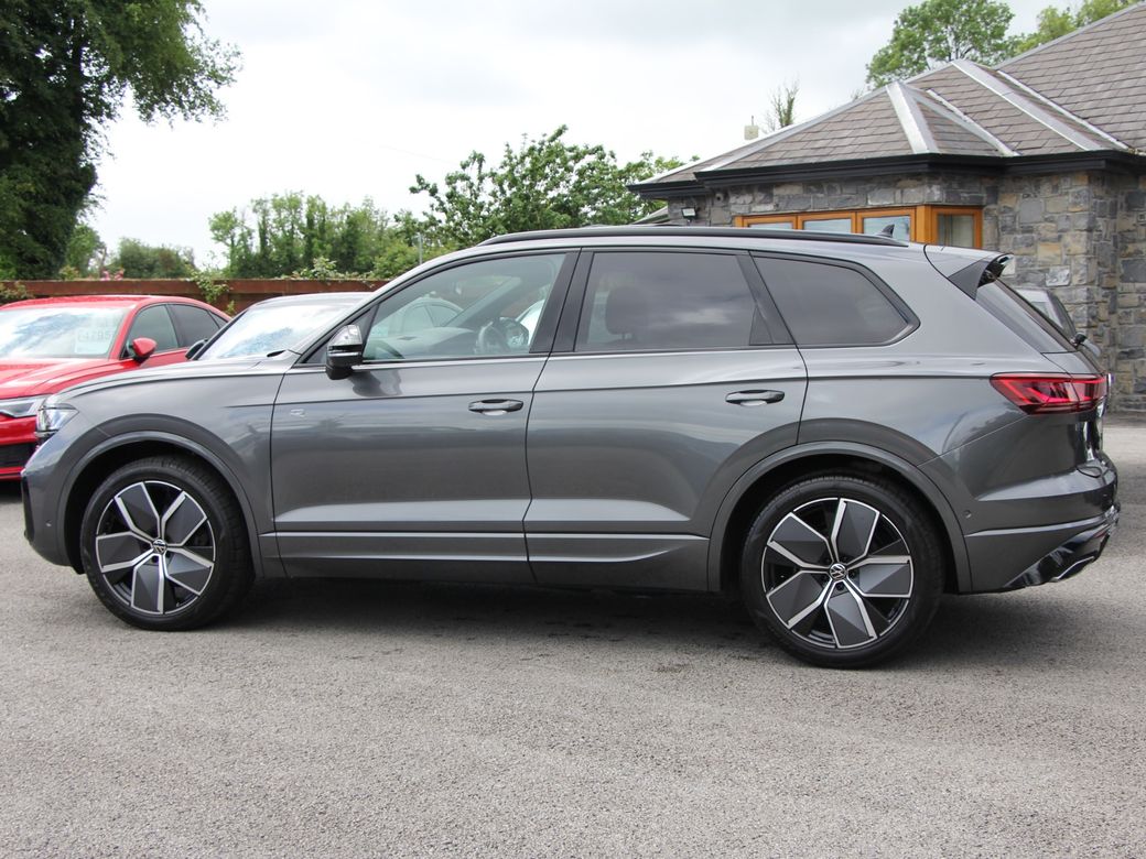 2025 Volkswagen Touareg