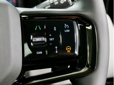 2025 Land Rover Range Rover Velar