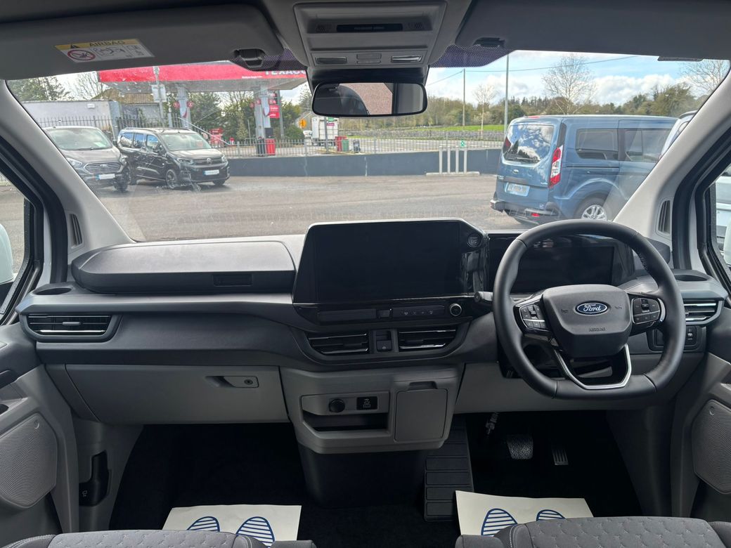 2026 Ford Tourneo Custom