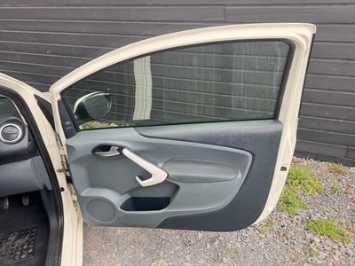 2012 Ford Ka