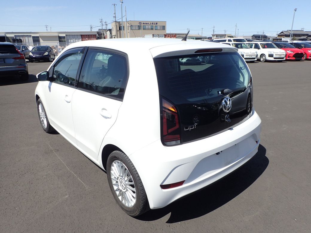 2017 Volkswagen up!