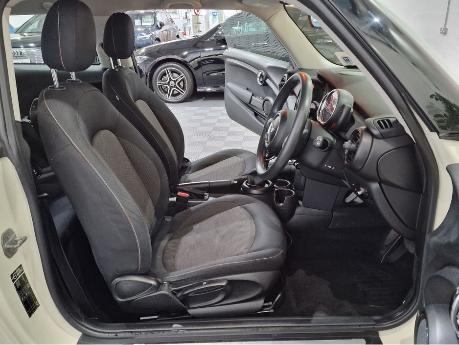 2014 Mini Hatch