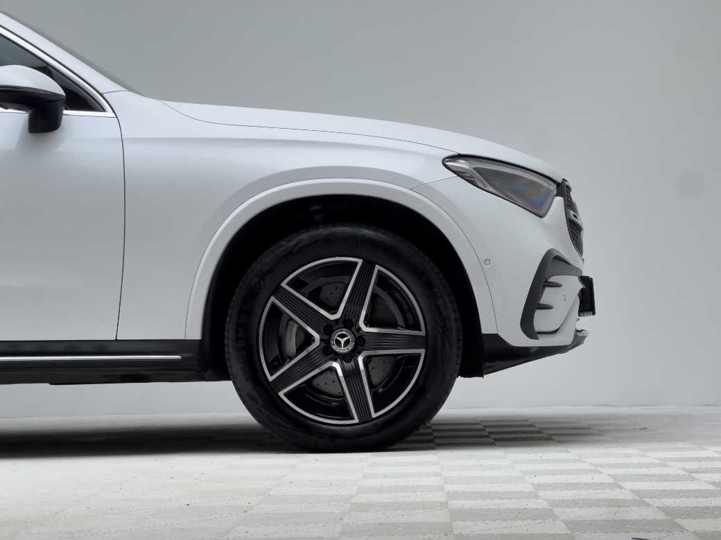 2024 Mercedes-Benz GLC Class