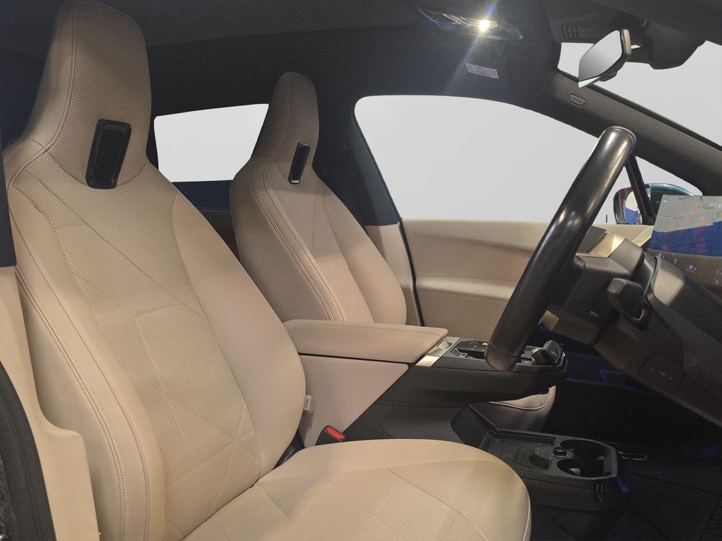 2022 BMW iX