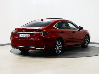 2021 Lexus ES 300h
