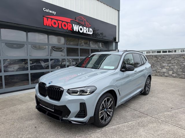 vehicle for sale from Motor World