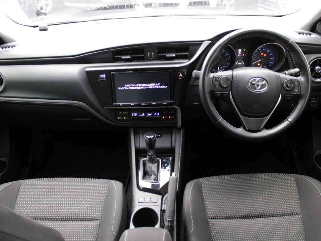 2017 Toyota Auris