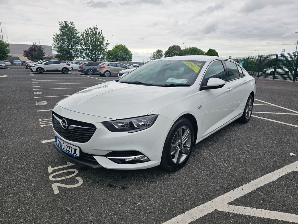 2020 Opel Insignia