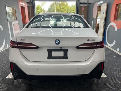 2024 BMW i5