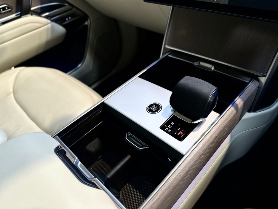 2025 Land Rover Range Rover