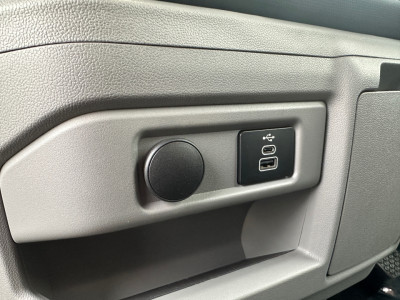 2026 Ford Tourneo Custom