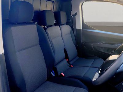 2023 Peugeot Partner