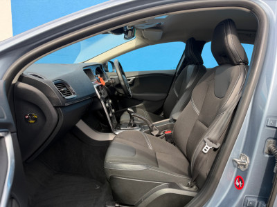 2016 Volvo V40