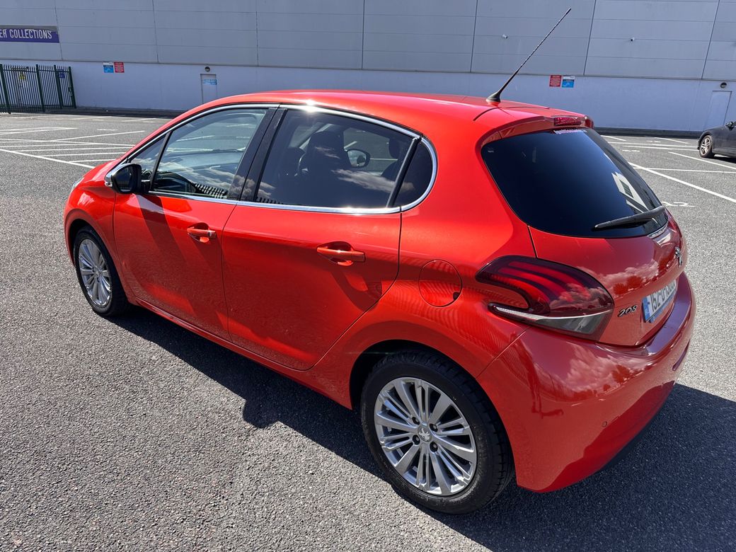 2015 Peugeot 208