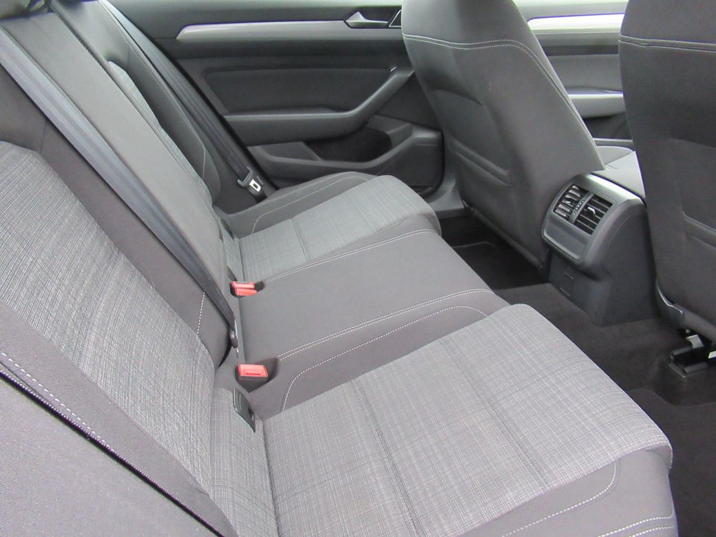 2021 Volkswagen Passat