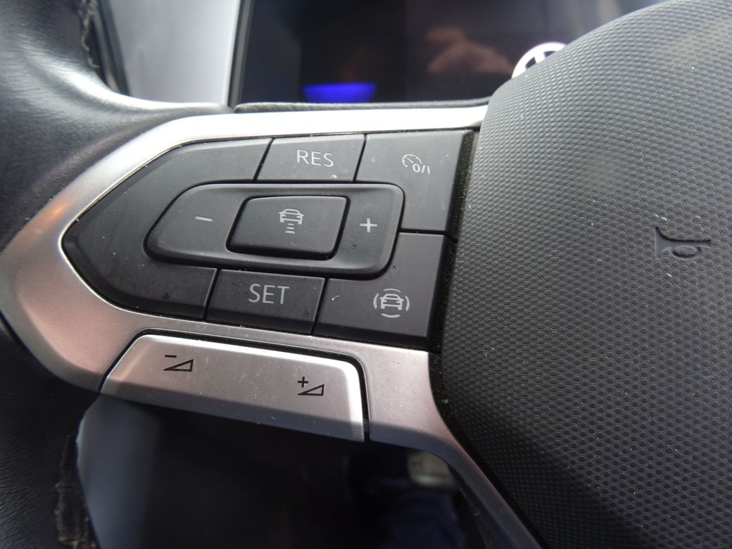 2023 Volkswagen T-Roc