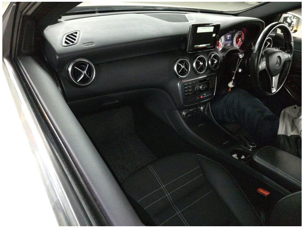 2014 Mercedes-Benz A 180