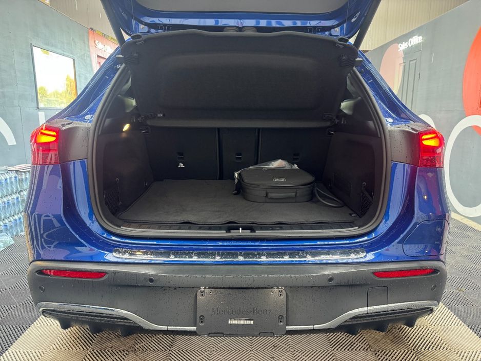 2025 Mercedes-Benz EQA